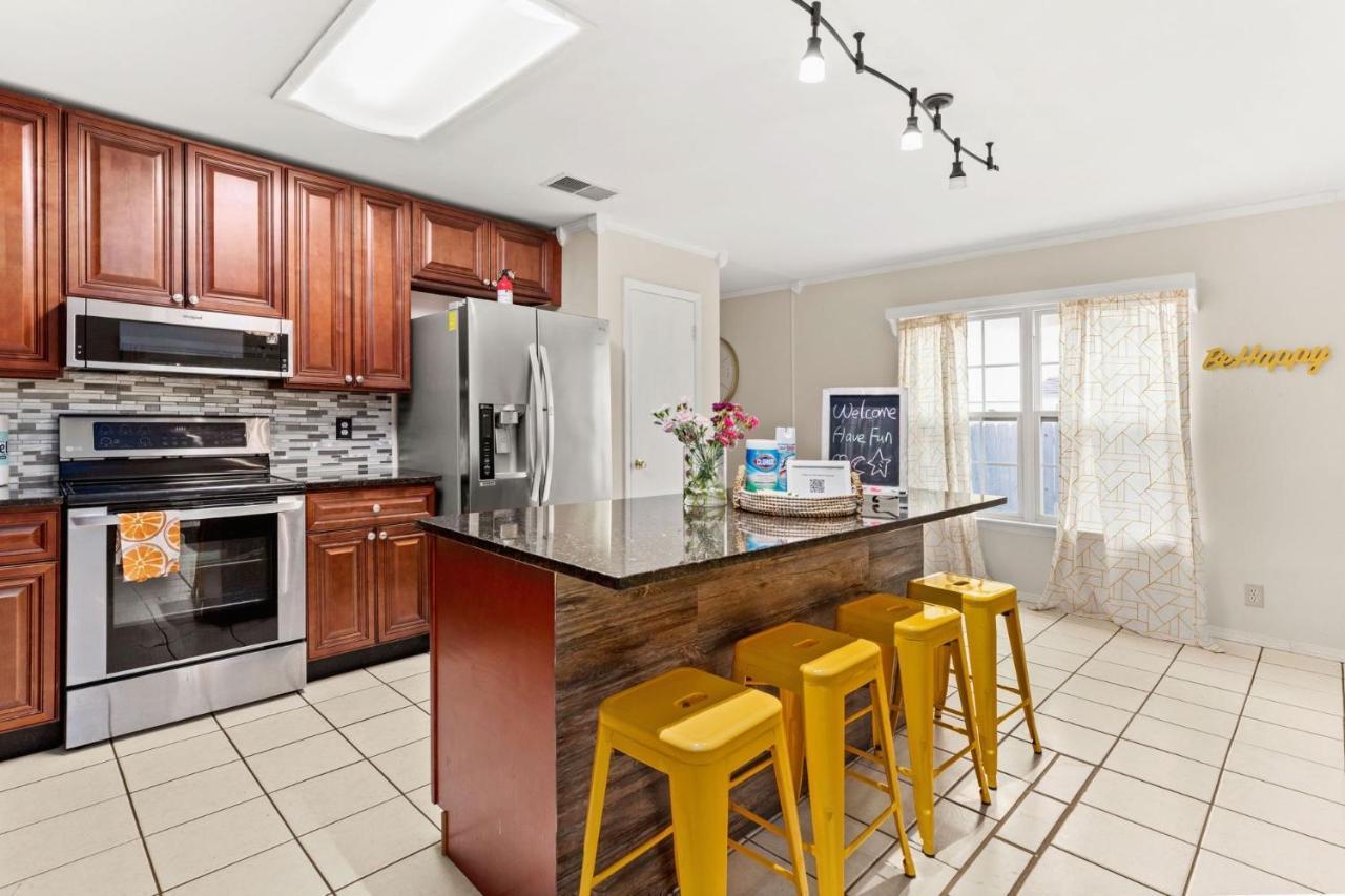 Seaworld Lackland Plus Living Room&Ball Pit Villa San Antonio